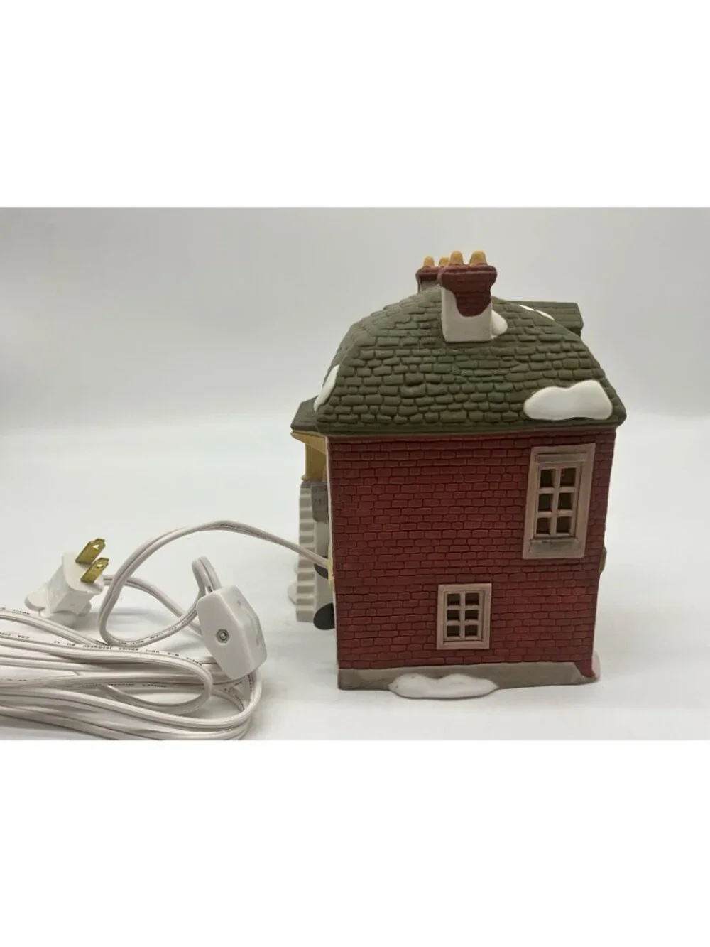 Dept. 56 Dickens' Village Series Fezziwig's Warehouse Christmas Decor Village
